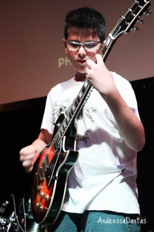 Aula de Guitarra Profissional em Santana - Escola de Guitarra SP Aula de Guitarra Profissional em Santana - Escola de Guitarra SP
