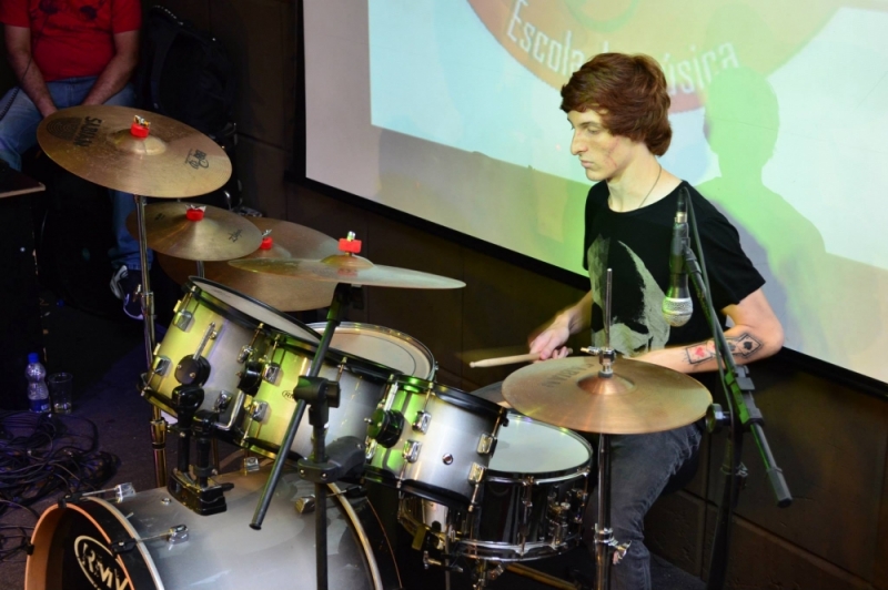 Curso de Bateria Quanto Custa em Cachoeirinha - Escola para Aula de Bateria