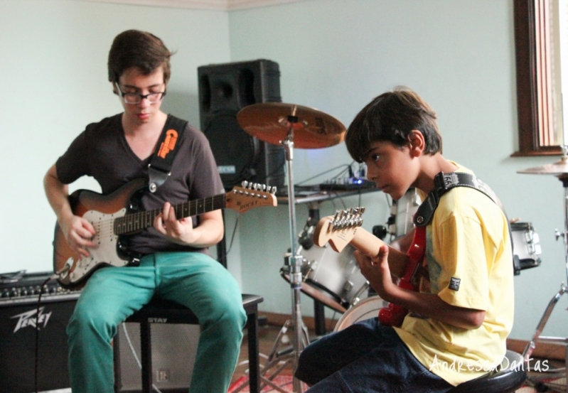 Escola de Guitarra Qual o Valor na Vila Gustavo - Aula de Guitarra na Zona Norte