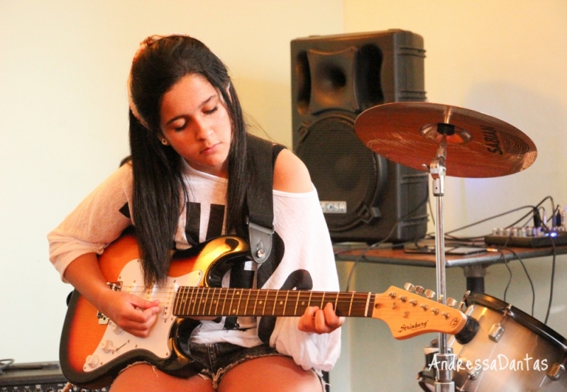 Escola de Guitarra Quanto Custa em Jaçanã - Aula de Guitarra na Zona Norte