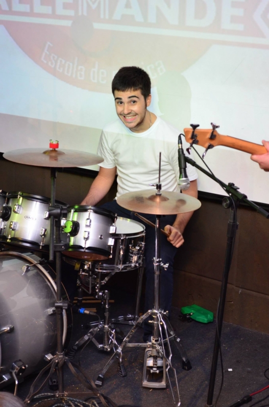 Escola para Aula de Bateria Onde Localizar em Cachoeirinha - Aula de Bateria Quanto Custa