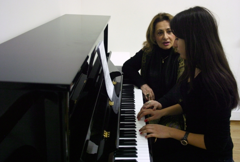 Onde Encontrar uma Aula de Piano Avançado no Tremembé - Aula de Piano no Carandiru