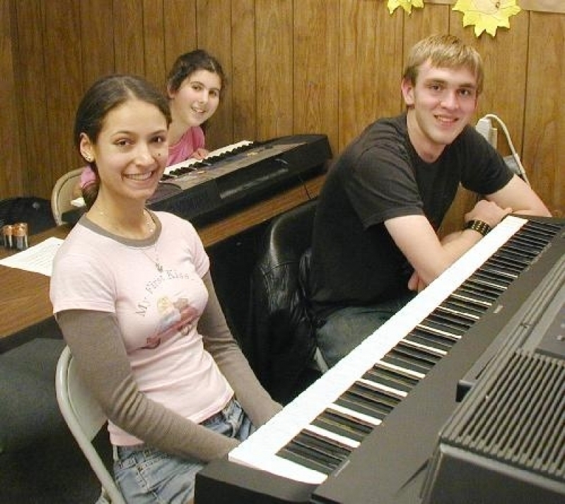 Onde Encontro Escola de Piano Infantil na Zona Norte Cachoeirinha - Aula de Piano para Adolescente