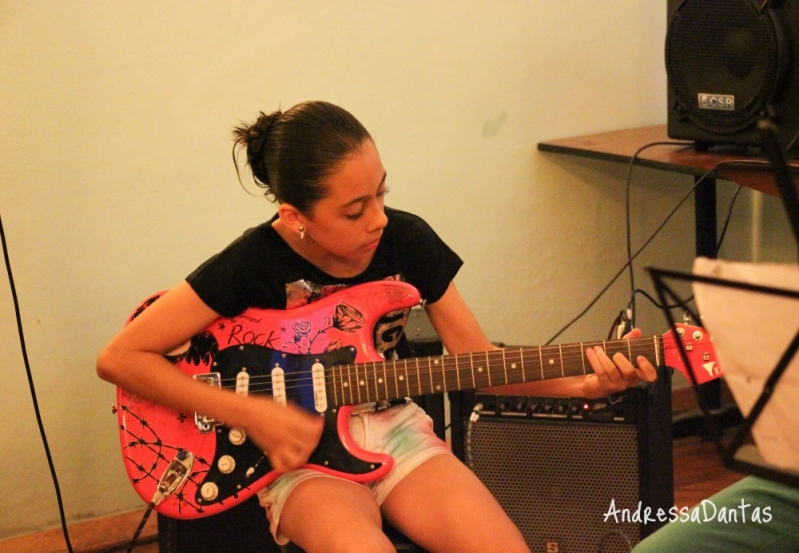 Onde Tem Aulas de Guitarra em Santana - Aula de Guitarra na Zona Norte