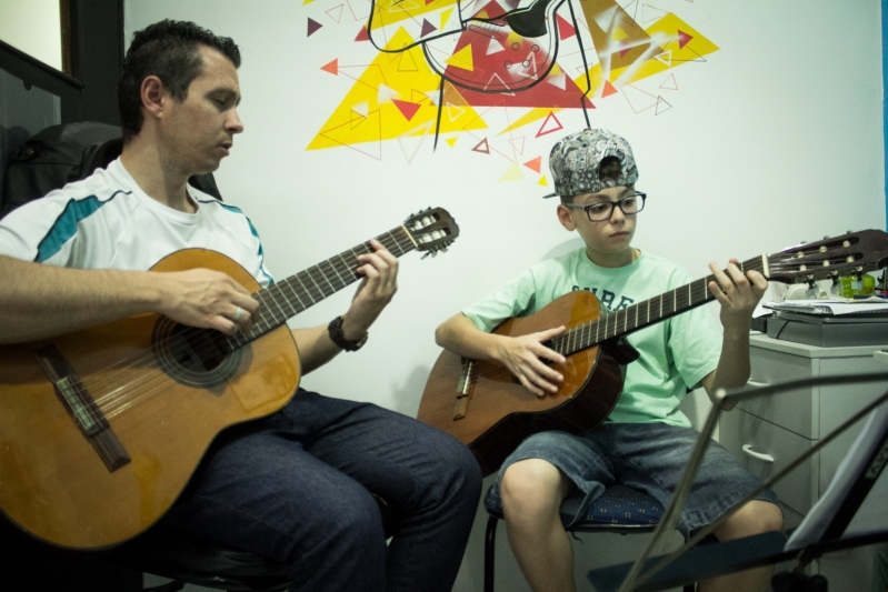 Onde Tem uma Aula de Violão  em Santana - Aula de Violão Valor