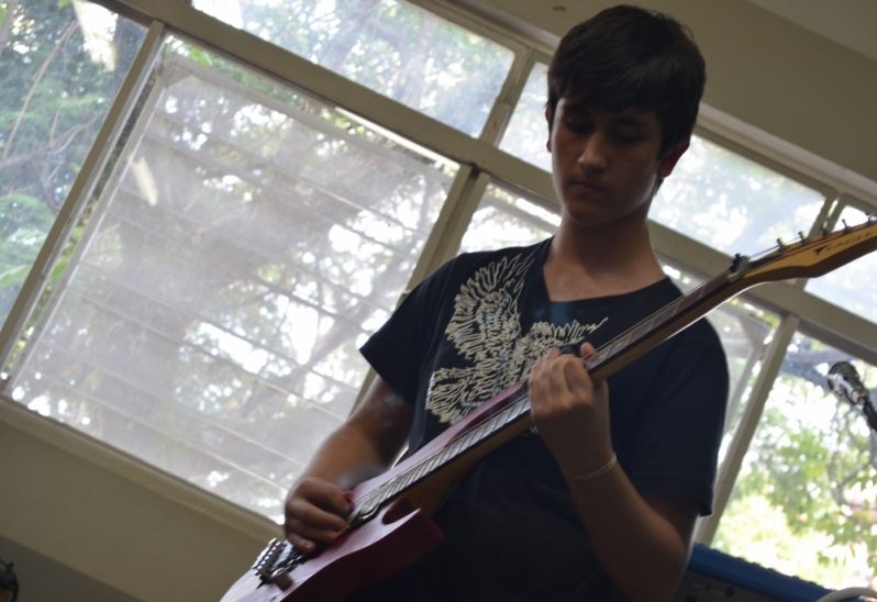 Preços de Escola para Aula Guitarra em Cachoeirinha - Escola de Guitarra