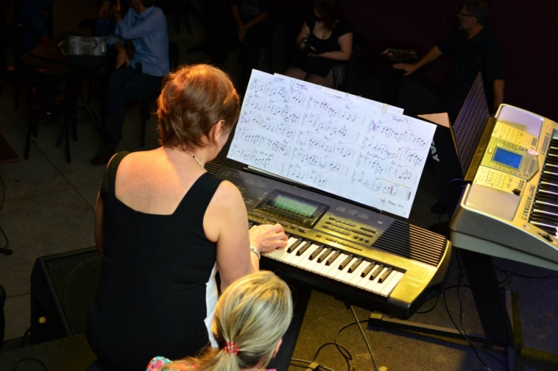 Quais Os Valores de Aula de Teclado Avançado em Santana - Aula de Teclado Intermediário