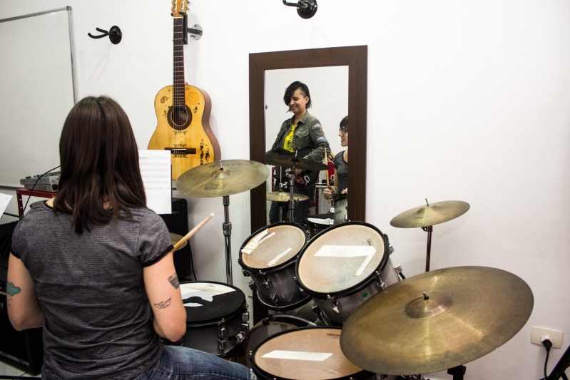 Qual o Preço de Aula de Bateria em Santana - Curso de Bateria Valor