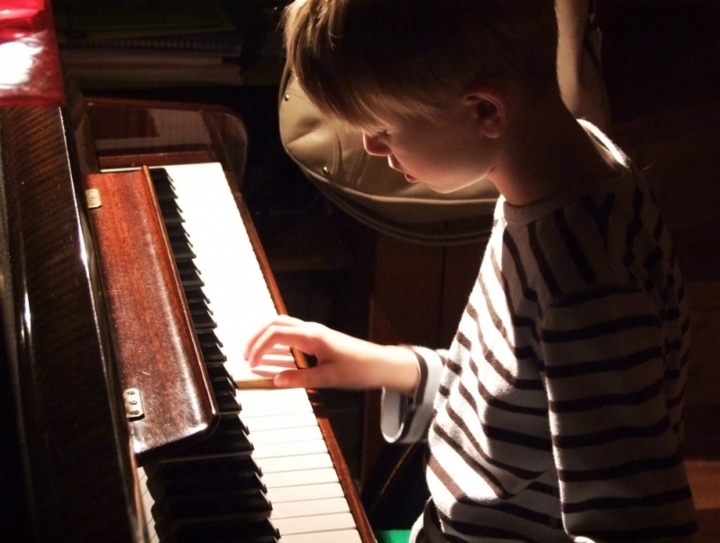 Qual o Preço de Aula de Piano Avançado na Vila Guilherme - Aula de Piano Iniciante