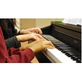 Aula de piano clássico no Imirim