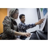 Aula de piano na Lauzane Paulista