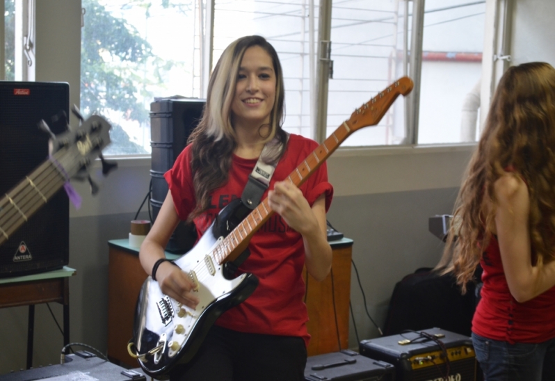 Valor de uma Escola para Aula Guitarra no Imirim - Aula de Guitarra no Carandiru